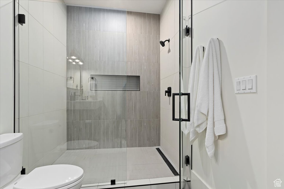 RED LEDGES - Residential