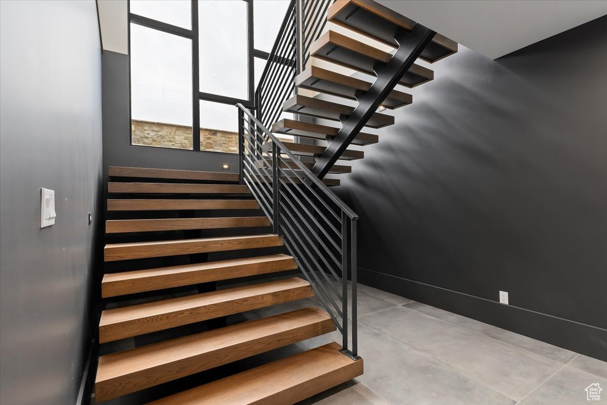 RED LEDGES - Residential