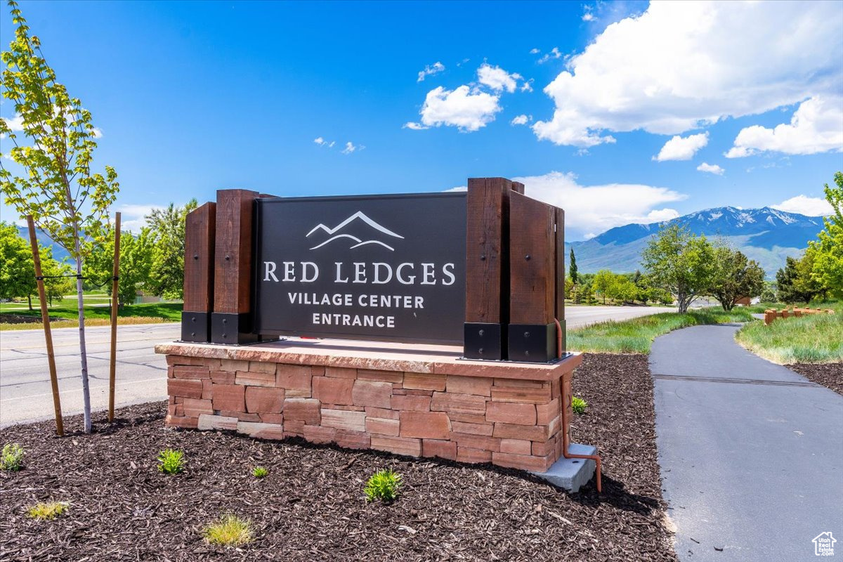 RED LEDGES - Residential