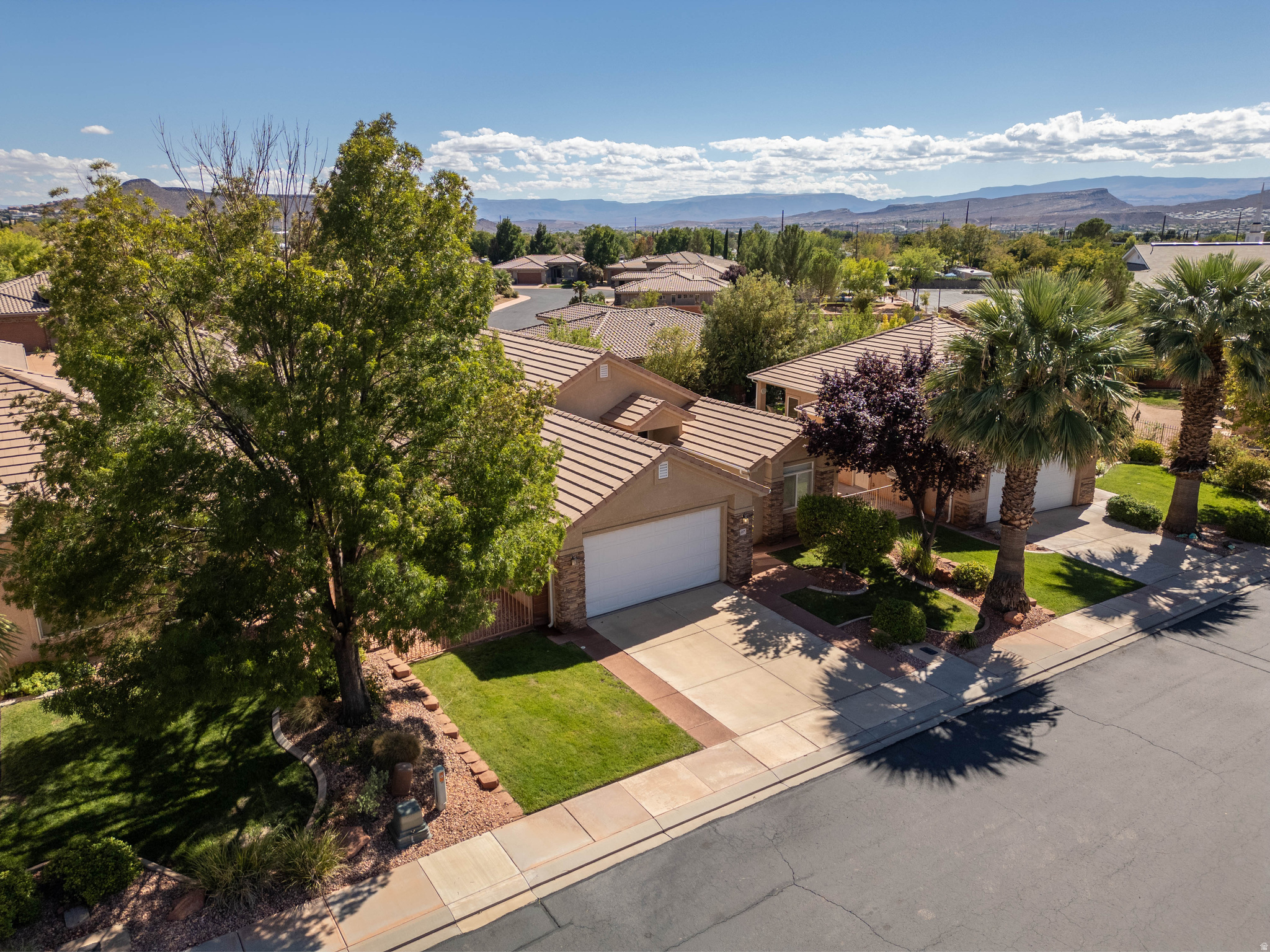 EMERALD RIDGE - Residential