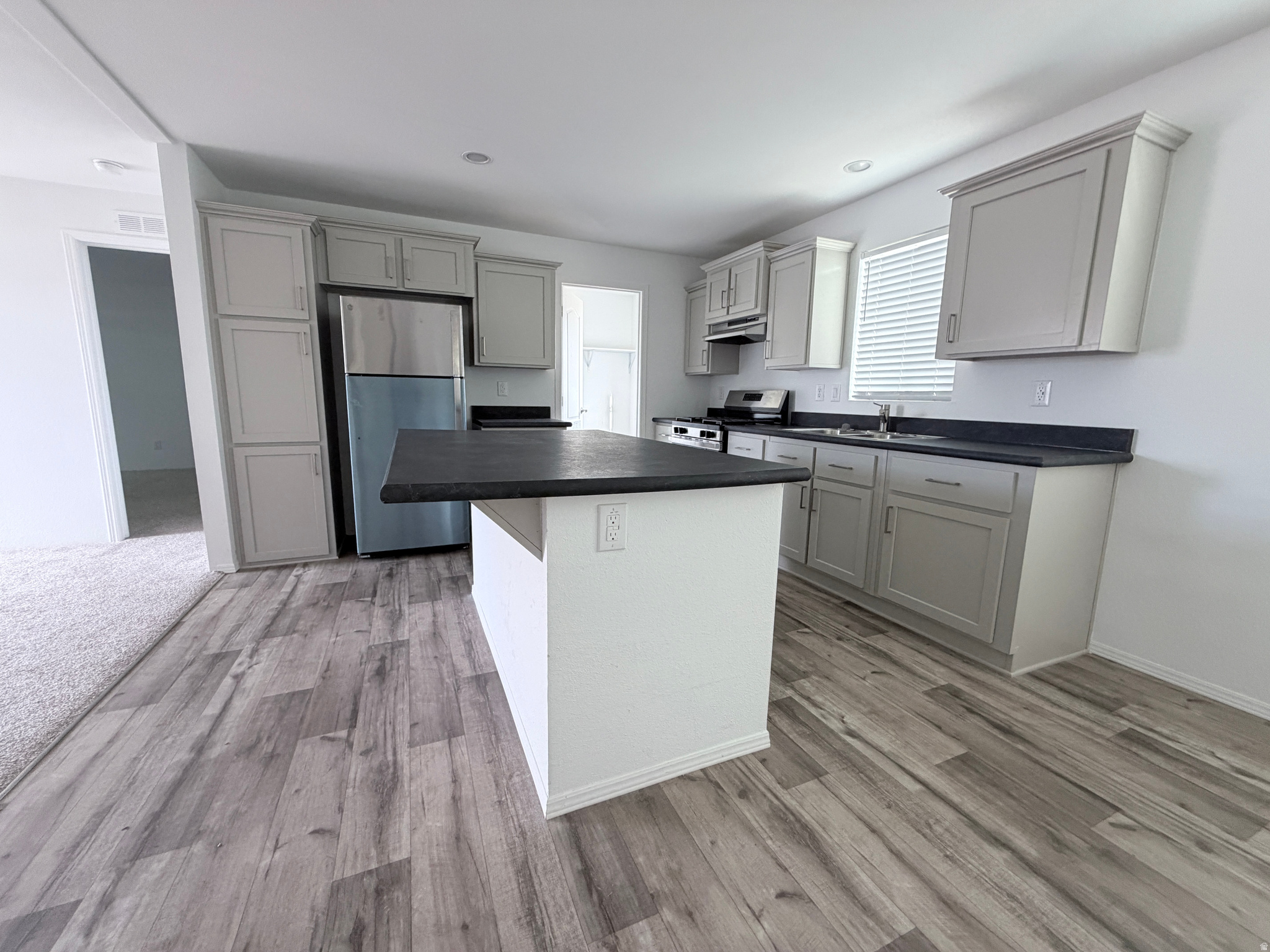 EAST MEADOWS MOBILE HOME PARK - Residential