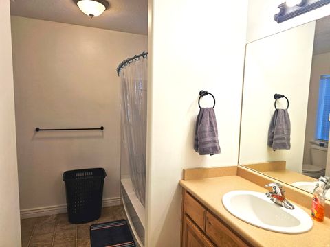 Tiny photo for 2007 N BELMONT DR, Saratoga Springs, UT 84045 (MLS # 2126821)