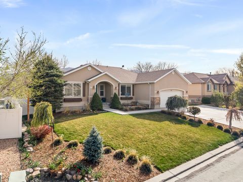 Tiny photo for 58 E WILDHORSE RD, Saratoga Springs, UT 84045 (MLS # 2147240)