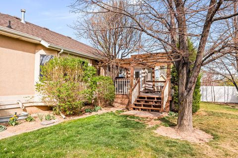 Tiny photo for 58 E WILDHORSE RD, Saratoga Springs, UT 84045 (MLS # 2147240)