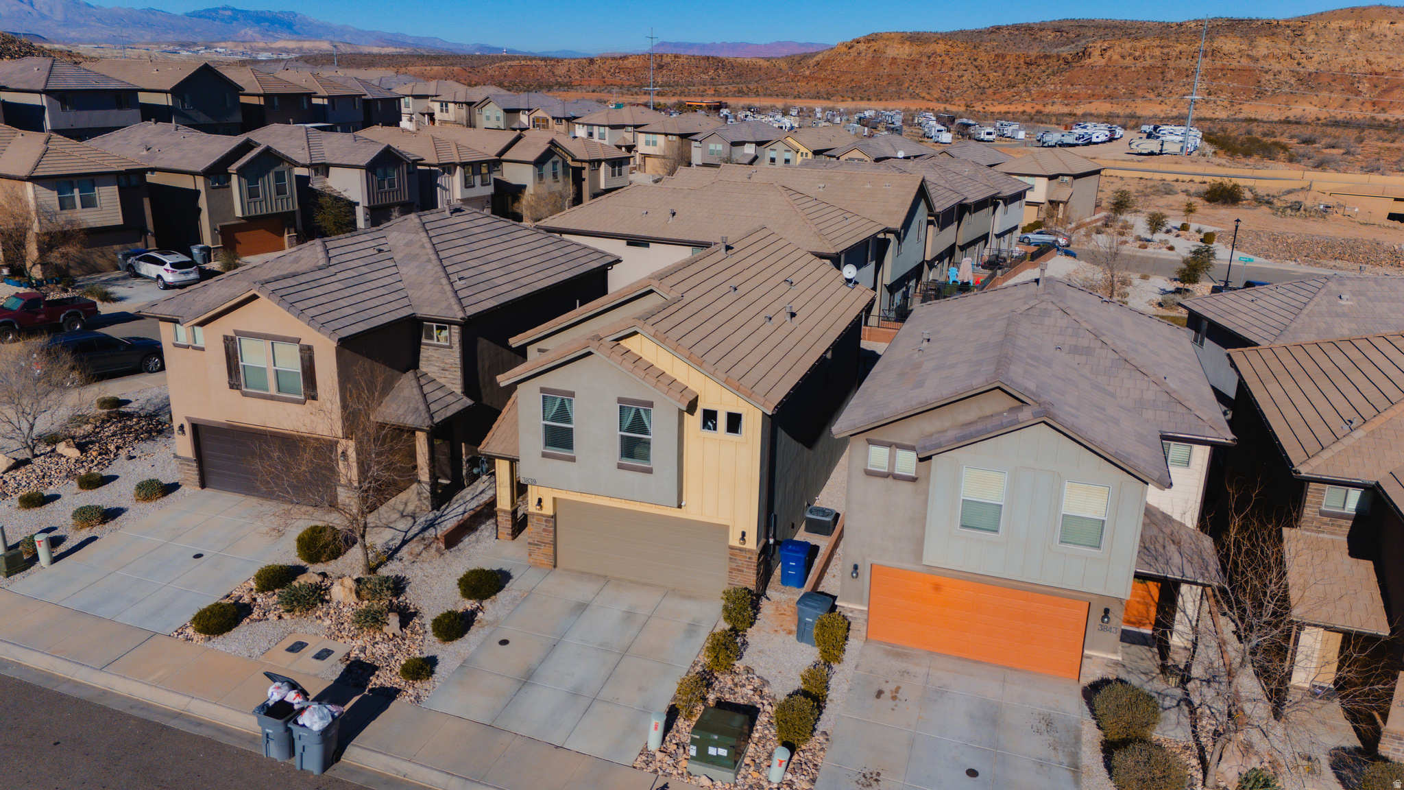 DESERT BLUFF AT DESERT CANYONS TOWNHOMES - Residential