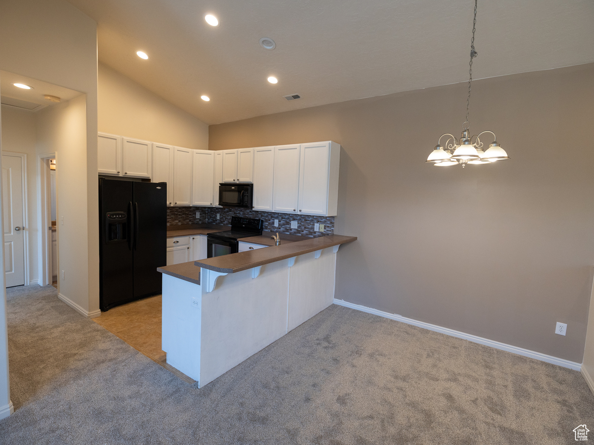 6324 S Traveler Ln, West Jordan, Utah image 3