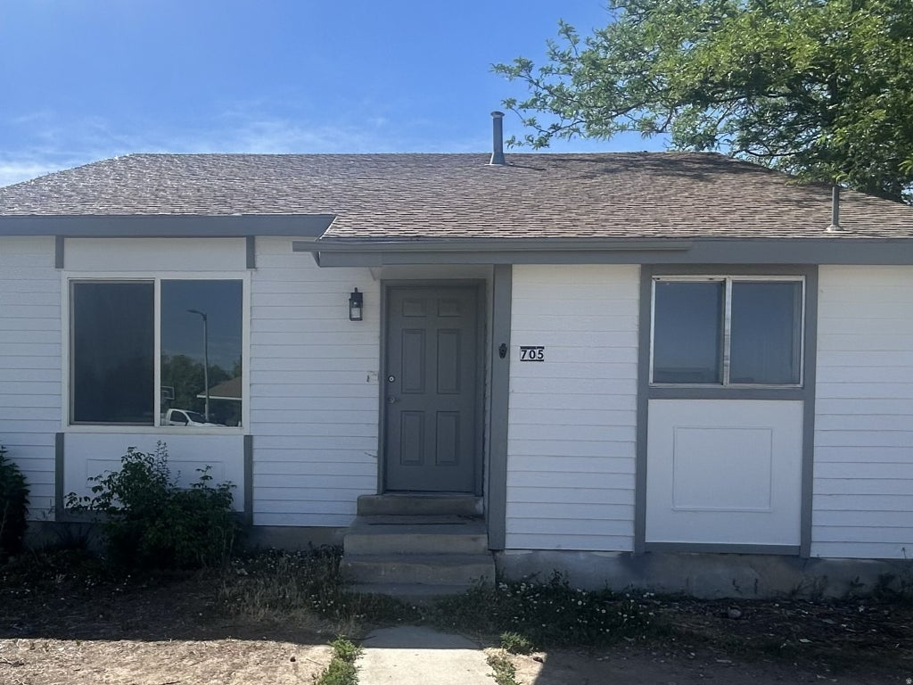 Photo of 705 N ORANGE AVE, Castle Dale, UT 84513 (MLS # 2167264)