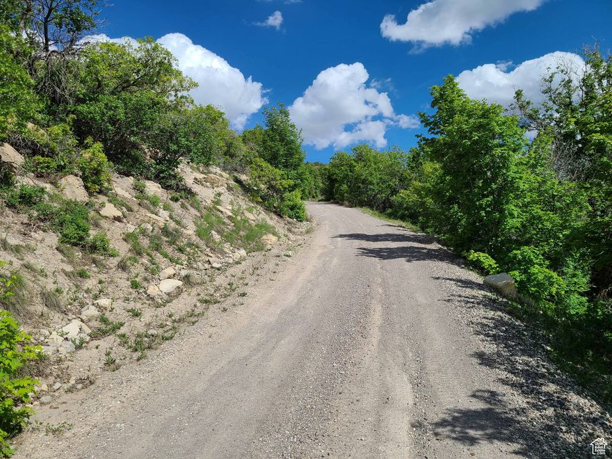 Aspen Hills Lot 865 containing .813 acres. This property is accessed via good graveled roads. Property has not been developed and has neighbors on 3 sides. Located in a gated community and you will need to contact the listing agent to access a key to the subdivision gate. Do not use the north gate on the Aspen Hills Road.