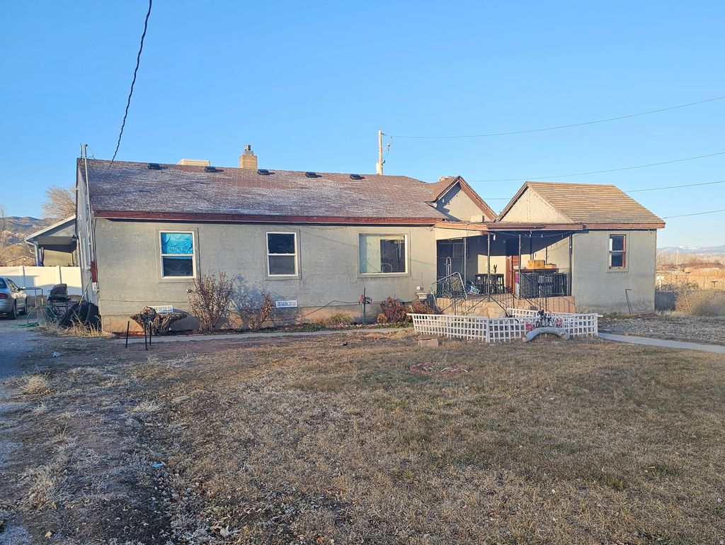 Photo of 685 E 500 N, Richfield, UT 84701 (MLS # 2133898)