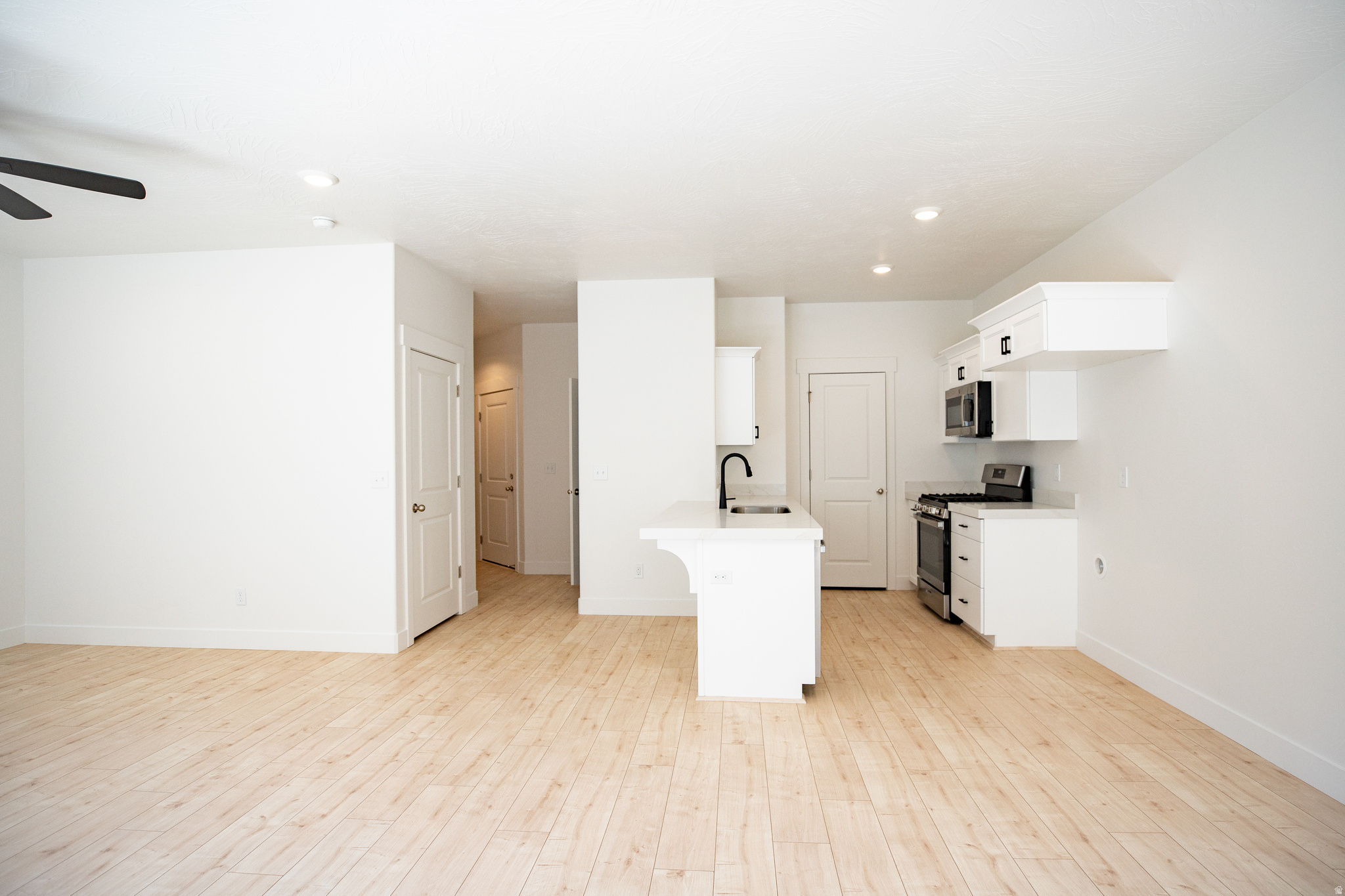 SALEM FIELDS - Residential