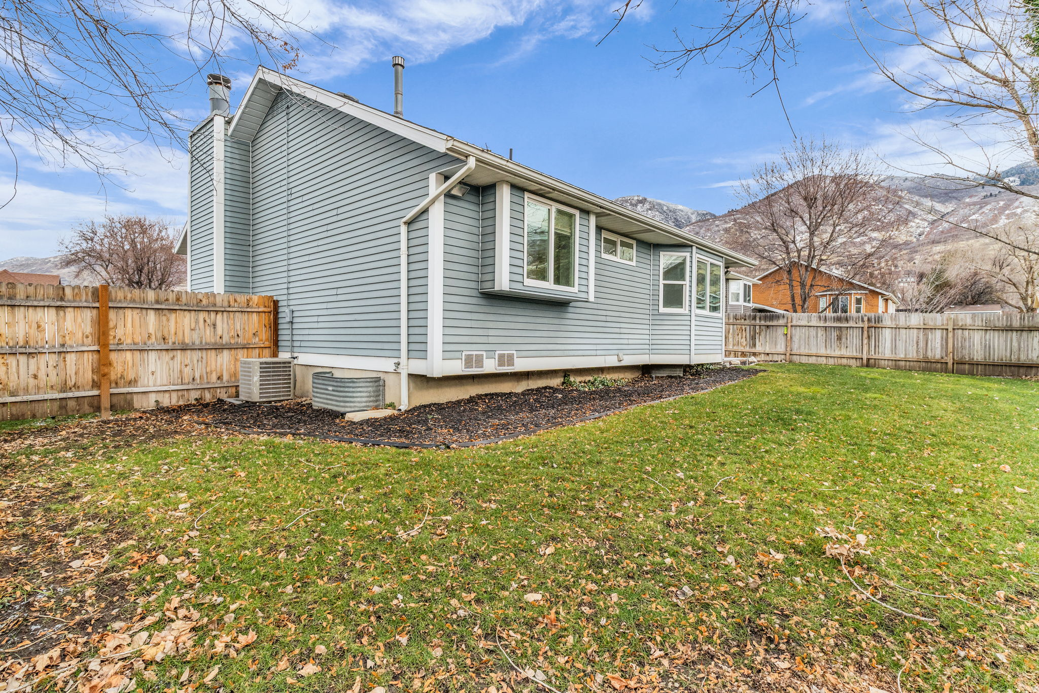 COUNTRY HILLS OF FAR - Residential