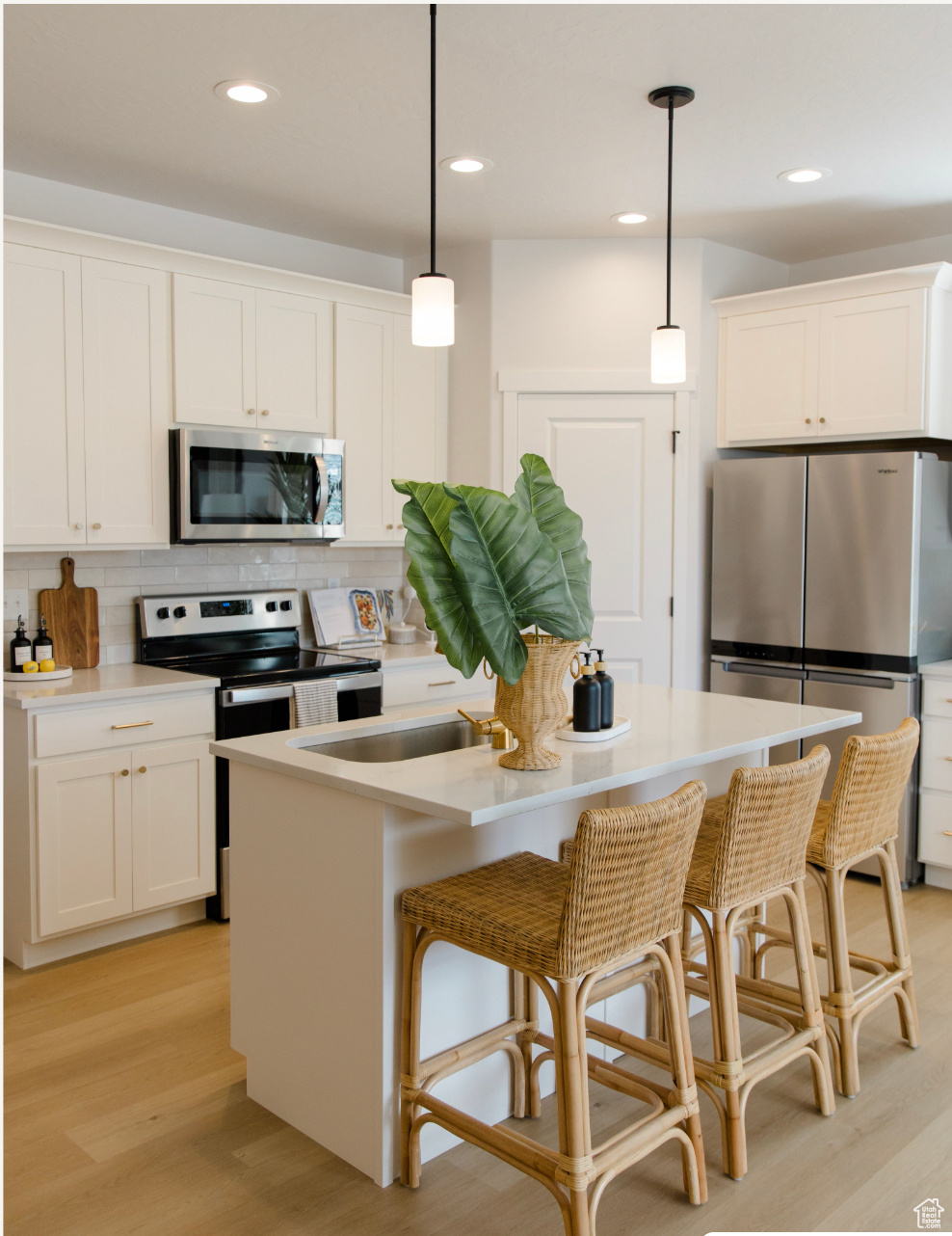 MOONLIGHT VILLAGE - Residential