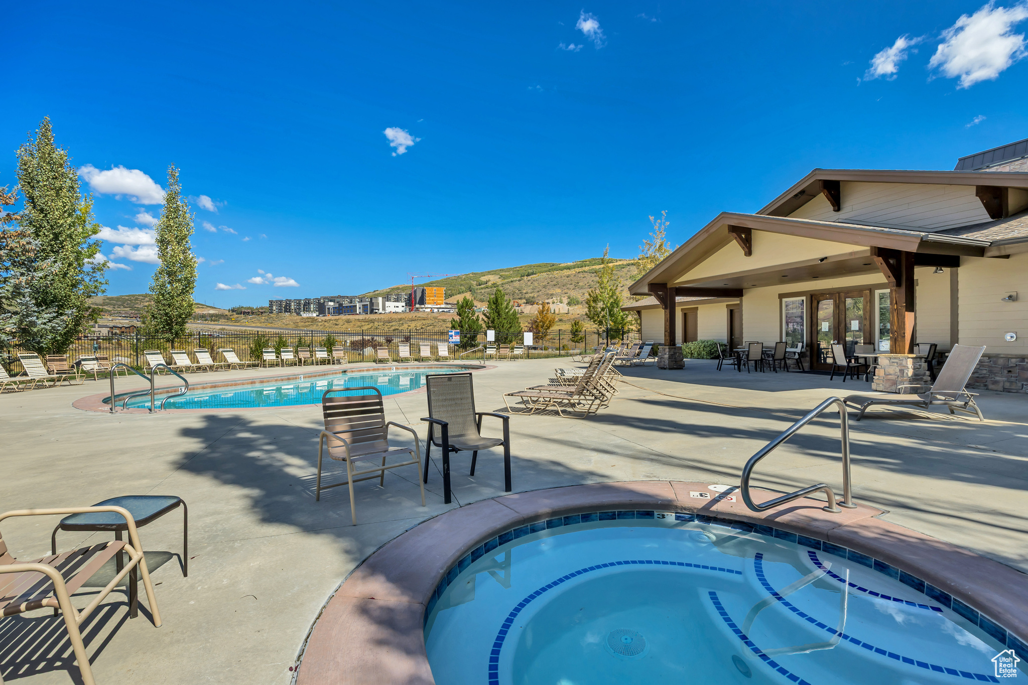 PARKS EDGE - RETREAT AT JORDANELLE - Residential