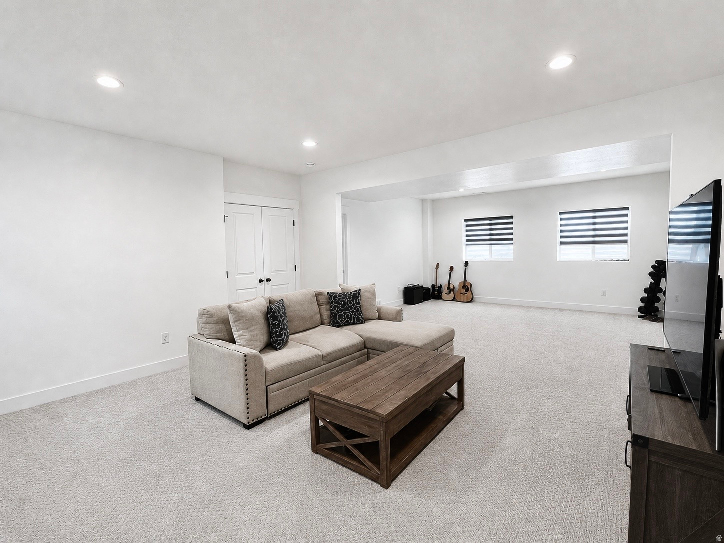 DAYBREAK - Residential