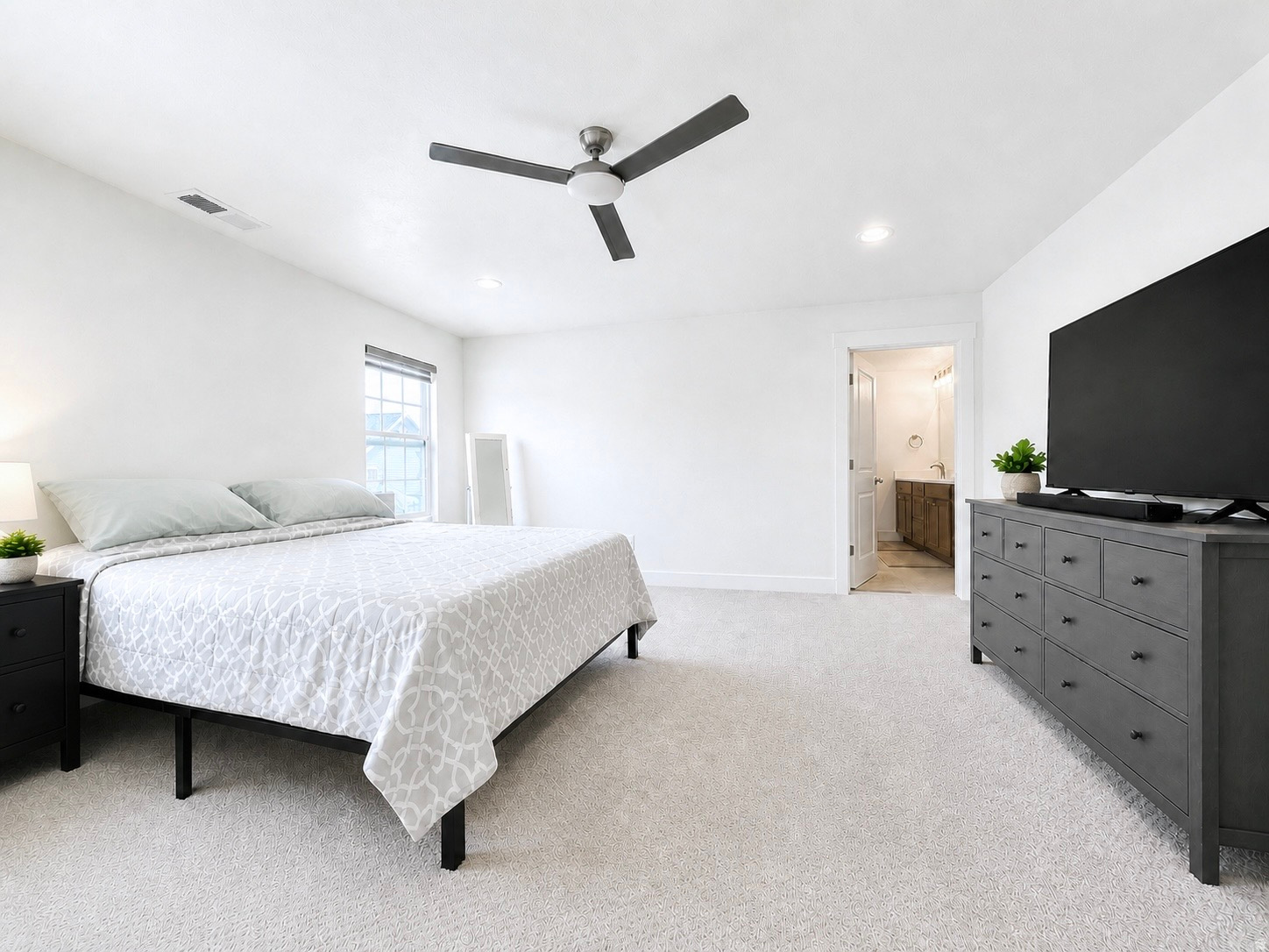 DAYBREAK - Residential