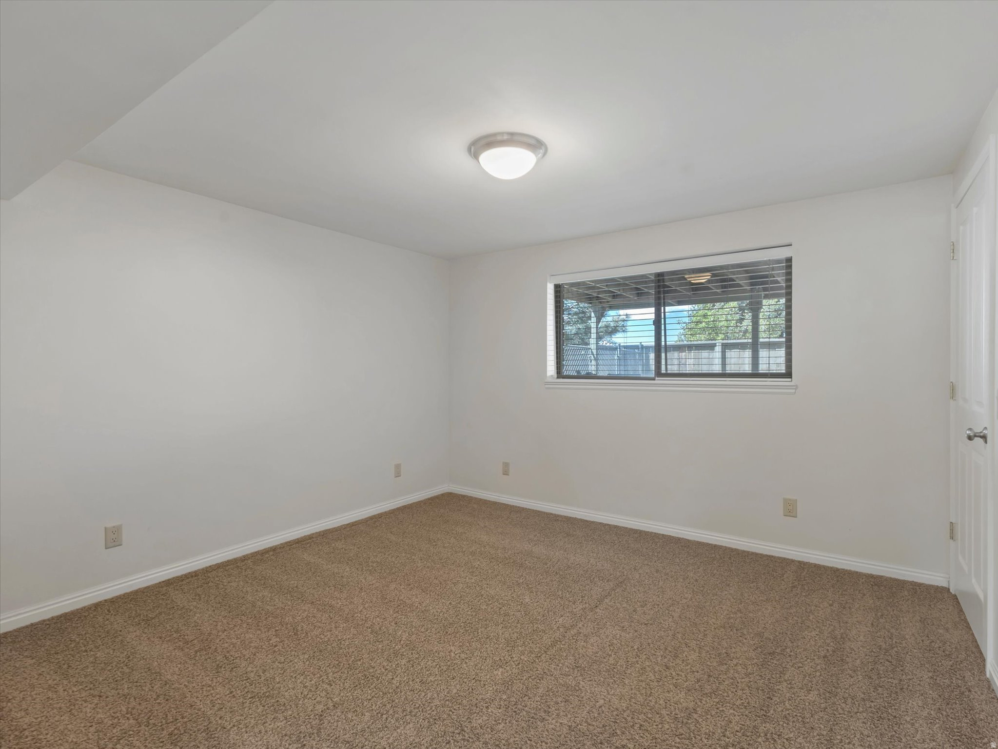 FALCONHURST - Residential