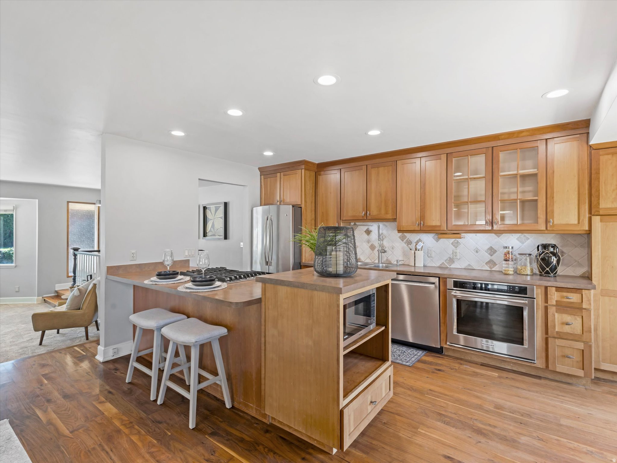 FALCONHURST - Residential