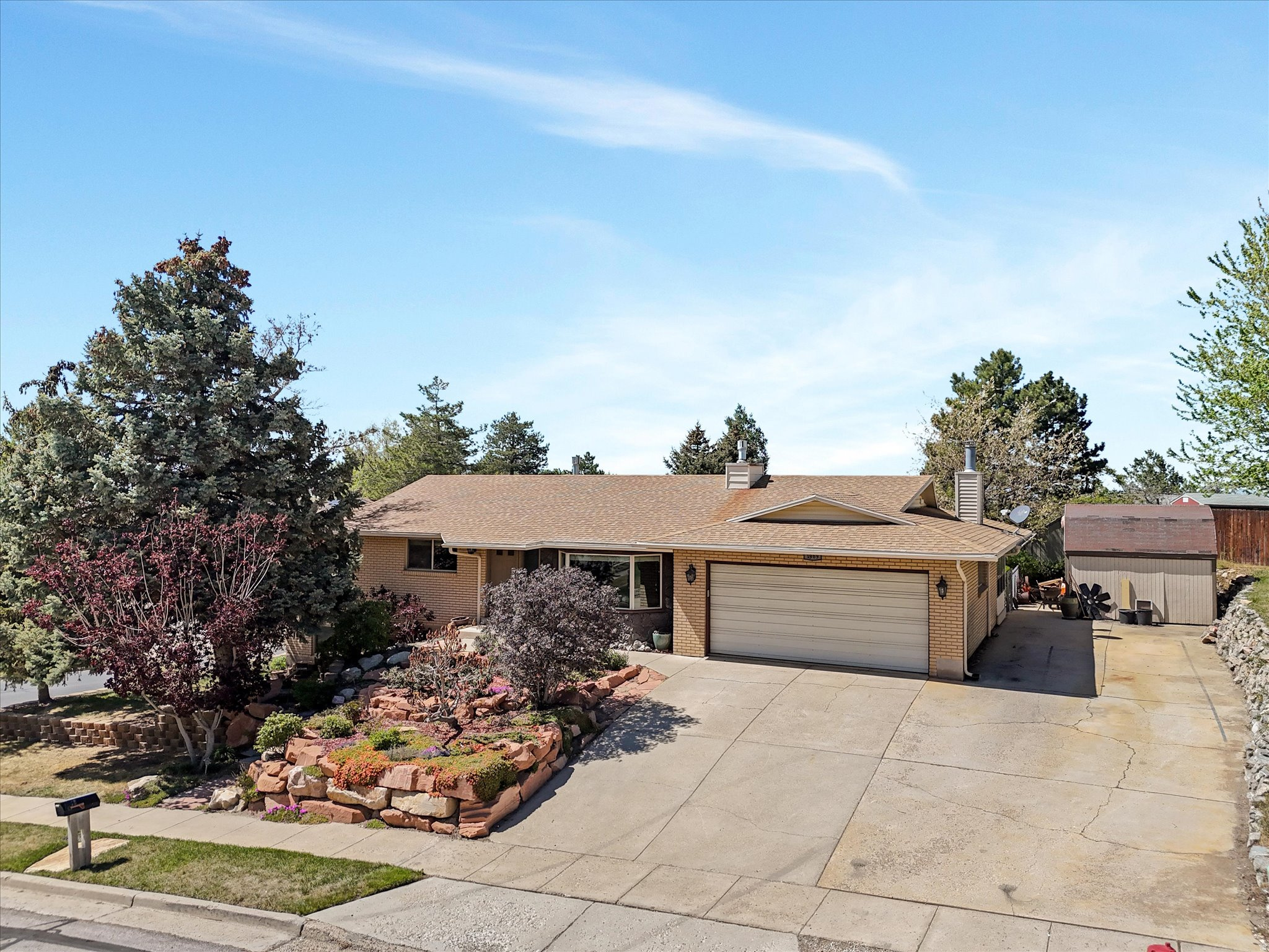 FALCONHURST - Residential