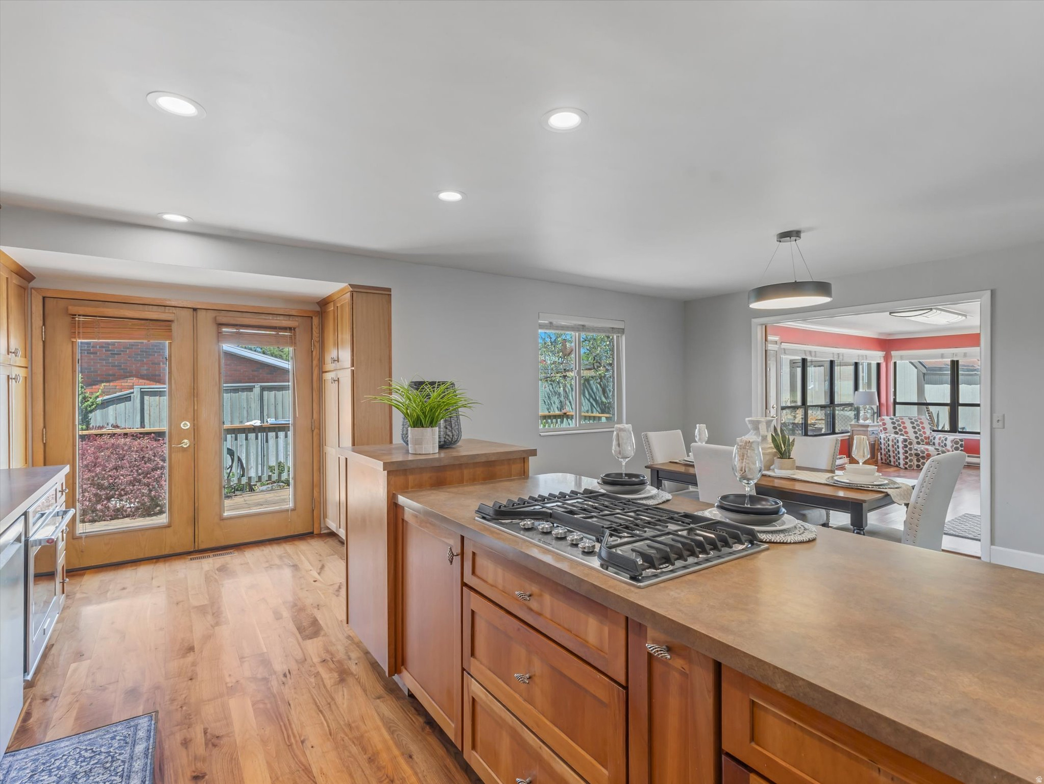 FALCONHURST - Residential