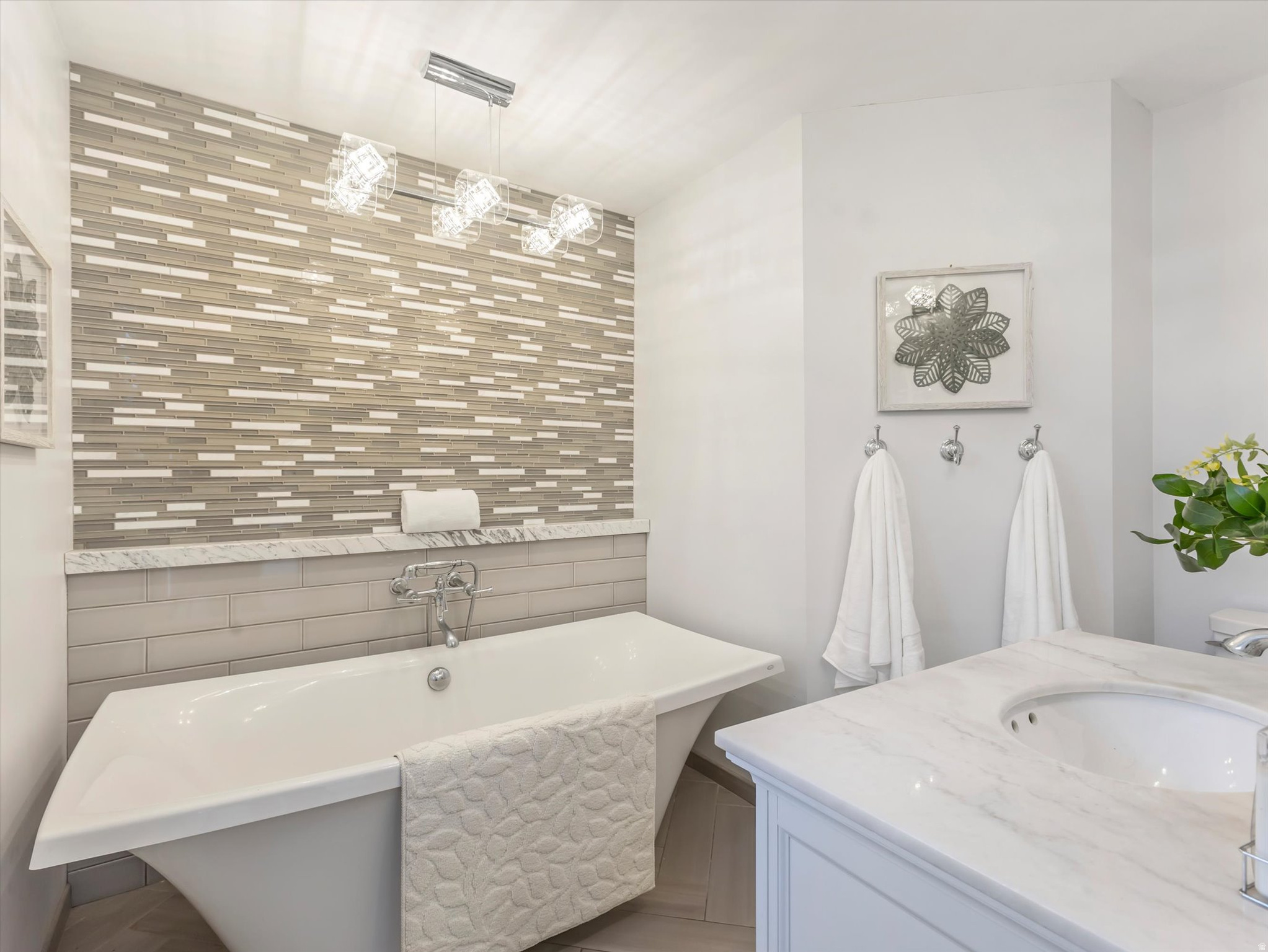 FALCONHURST - Residential