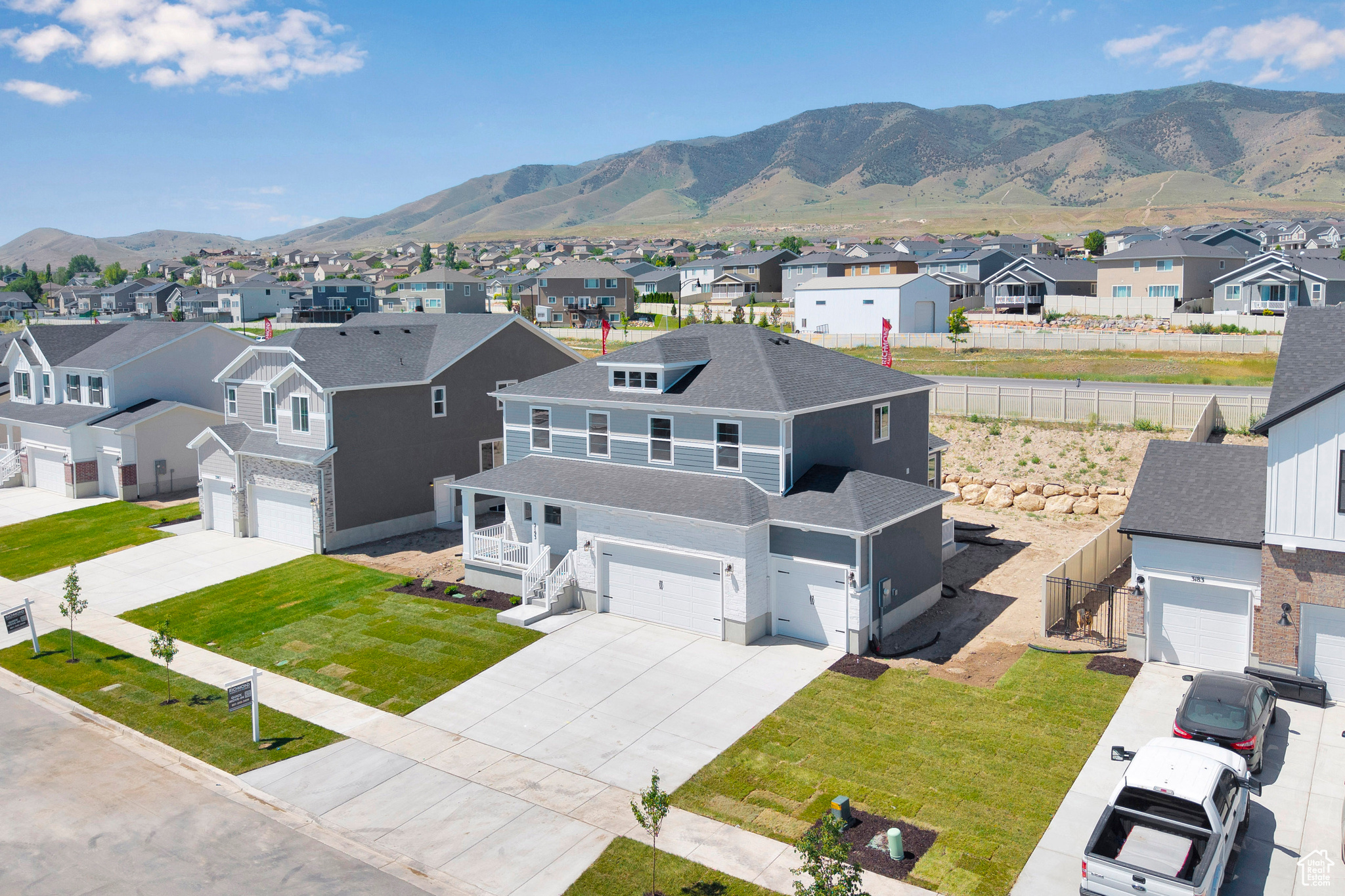 HERON HILLS - Residential