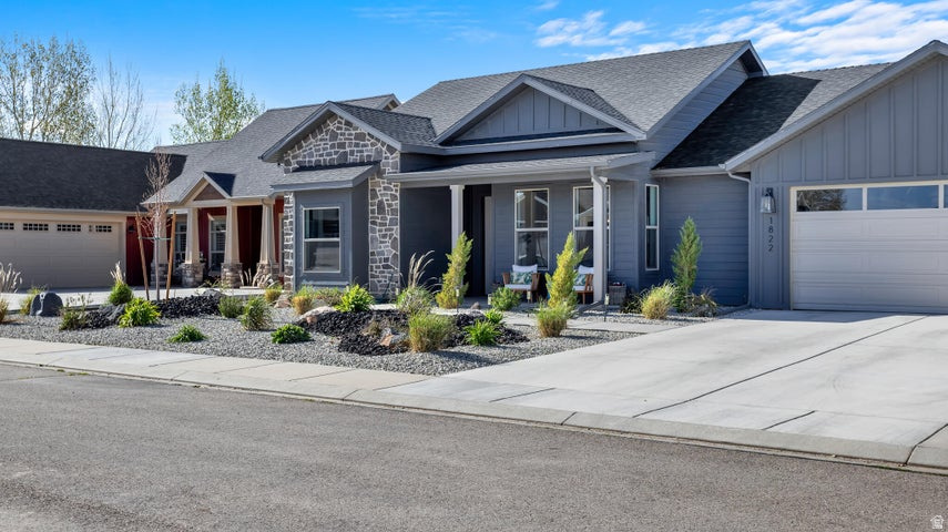 THE PARKS AT DEER HOLLOW SUBDIVISION - Residential