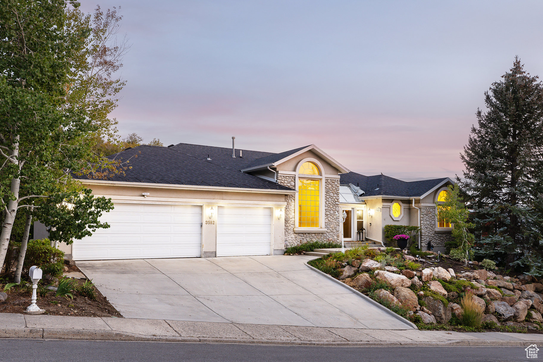 CANYON COVE - Residential