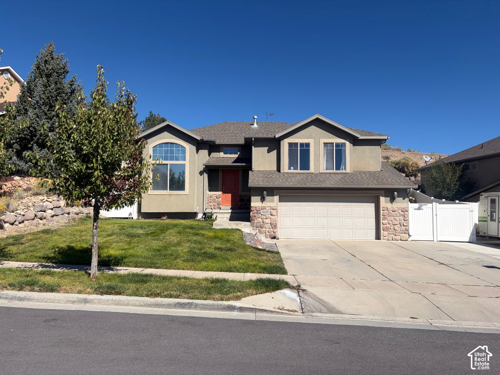 Photo of 8620 W EQUINOX CIR, Copperton, UT 84006 (MLS # 2188487)