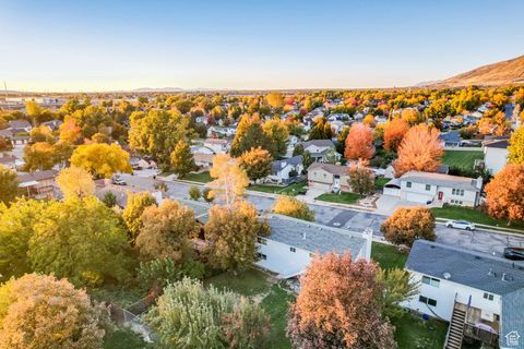 Tiny photo for 98 E 1420 S, Farmington, UT 84025 (MLS # 2118594)