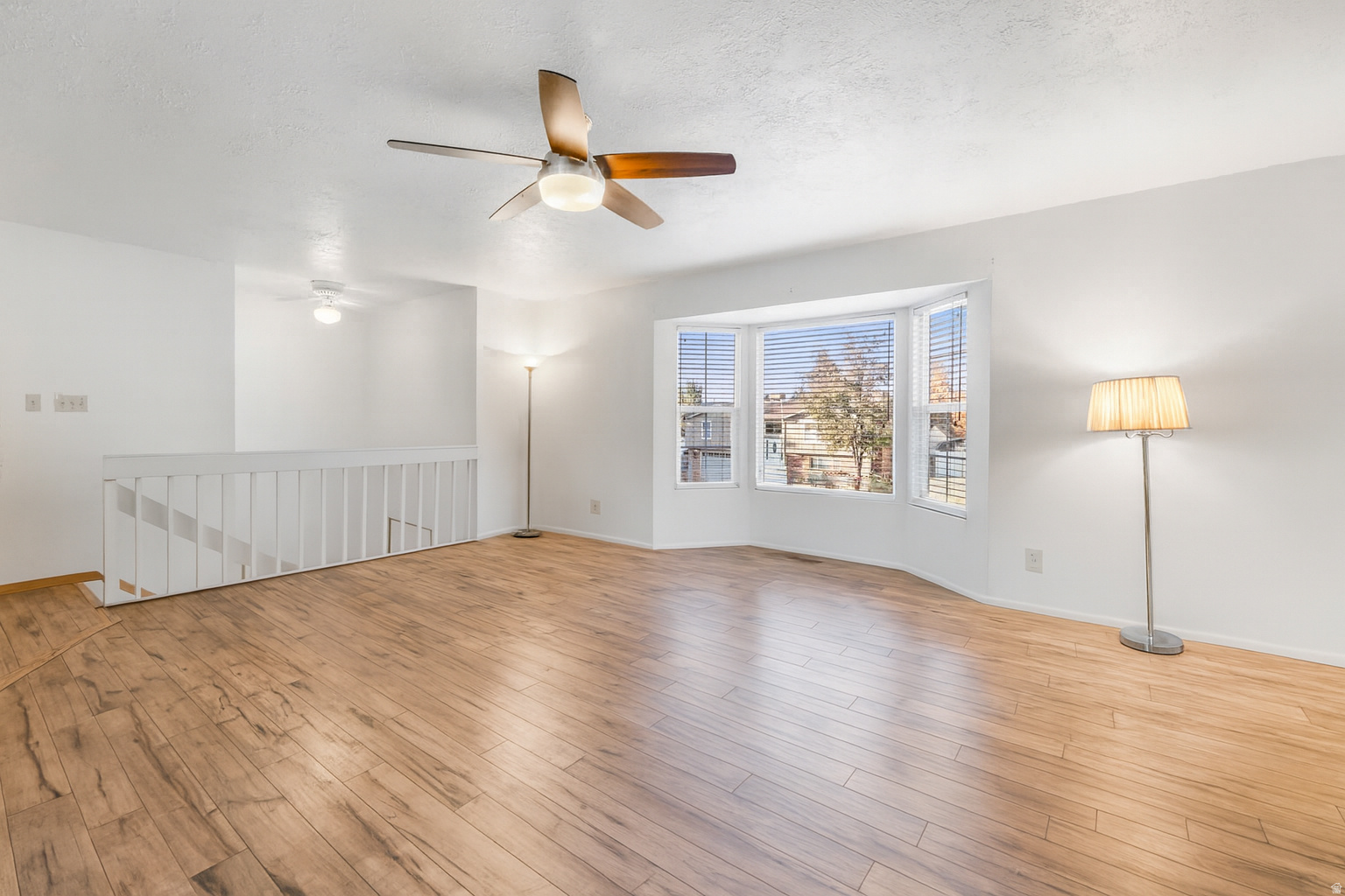 CAVE HOLLOW - Residential