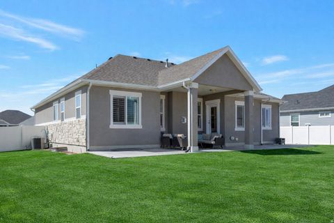 Tiny photo for 2621 S 1580 W, Syracuse, UT 84075 (MLS # 2144828)