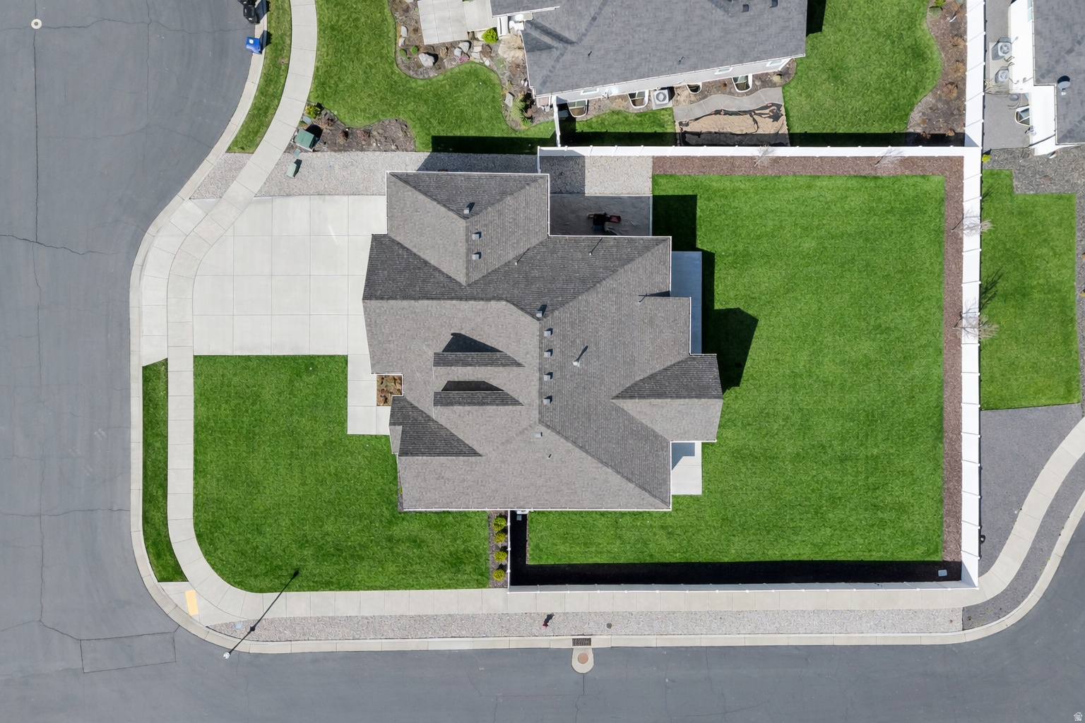 STONEFIELD ESTATES - Residential