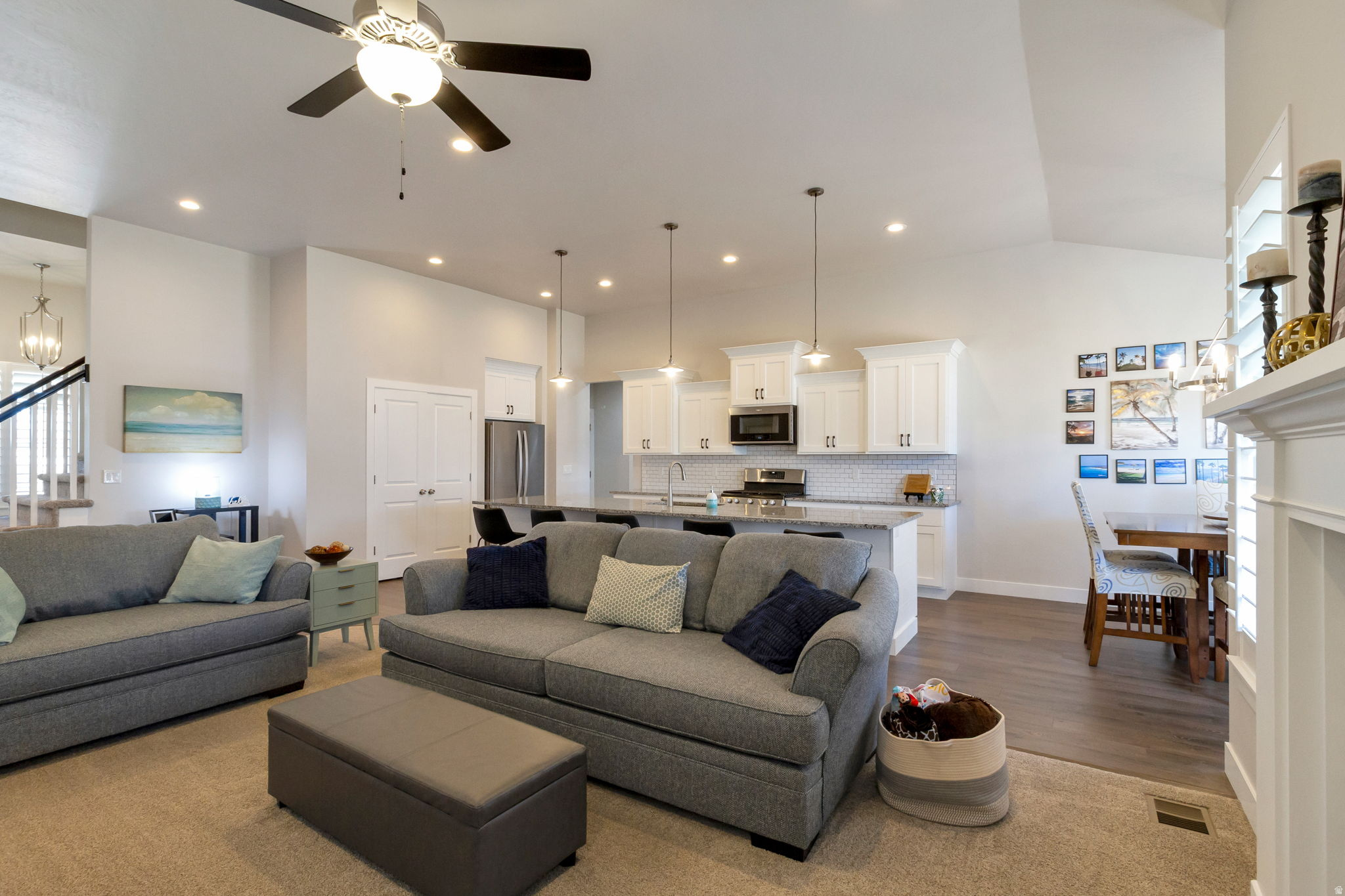 STONEFIELD ESTATES - Residential