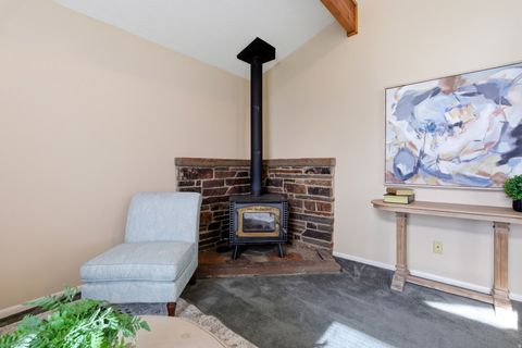 Tiny photo for 638 N 800 W, Centerville, UT 84014 (MLS # 2147453)