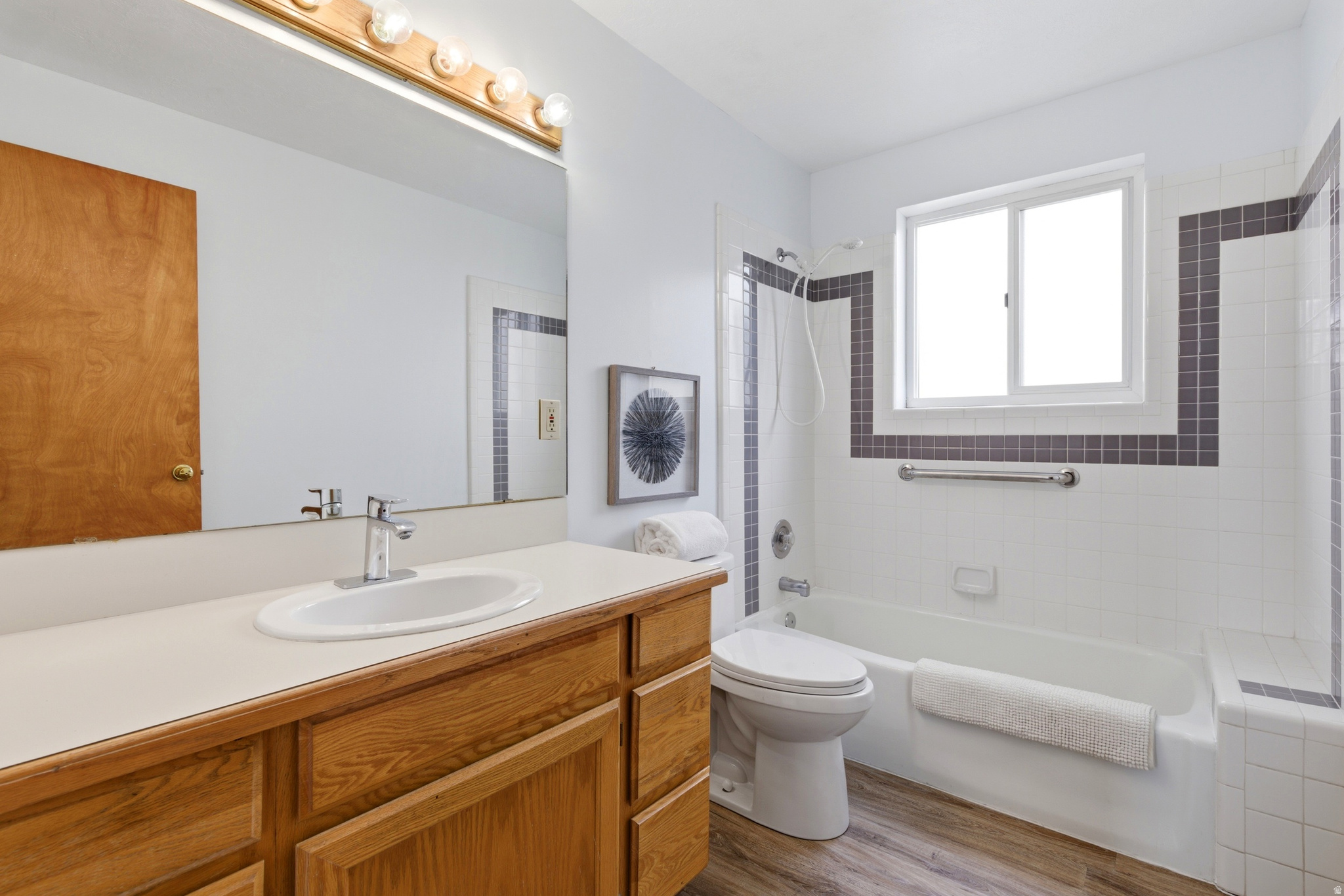 APPLEWOOD ESTATES - Residential