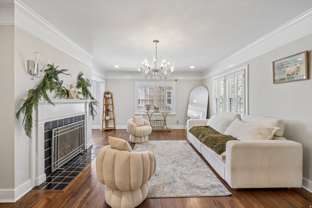 Photo of 1802 E HUBBARD AVE, Salt Lake City, UT 84108 (MLS # 2183230)