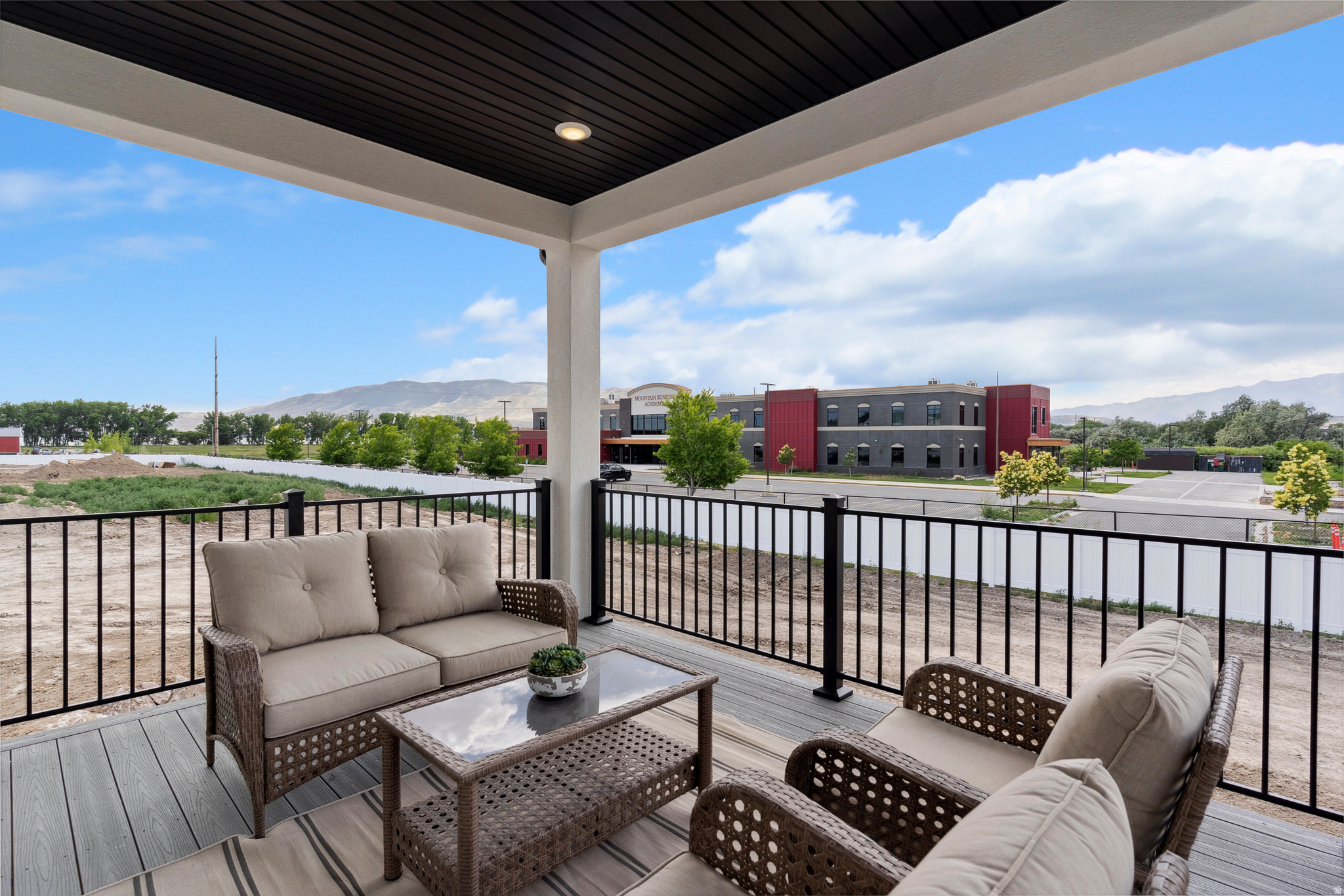 FREEDOM VIEW COVE - Residential