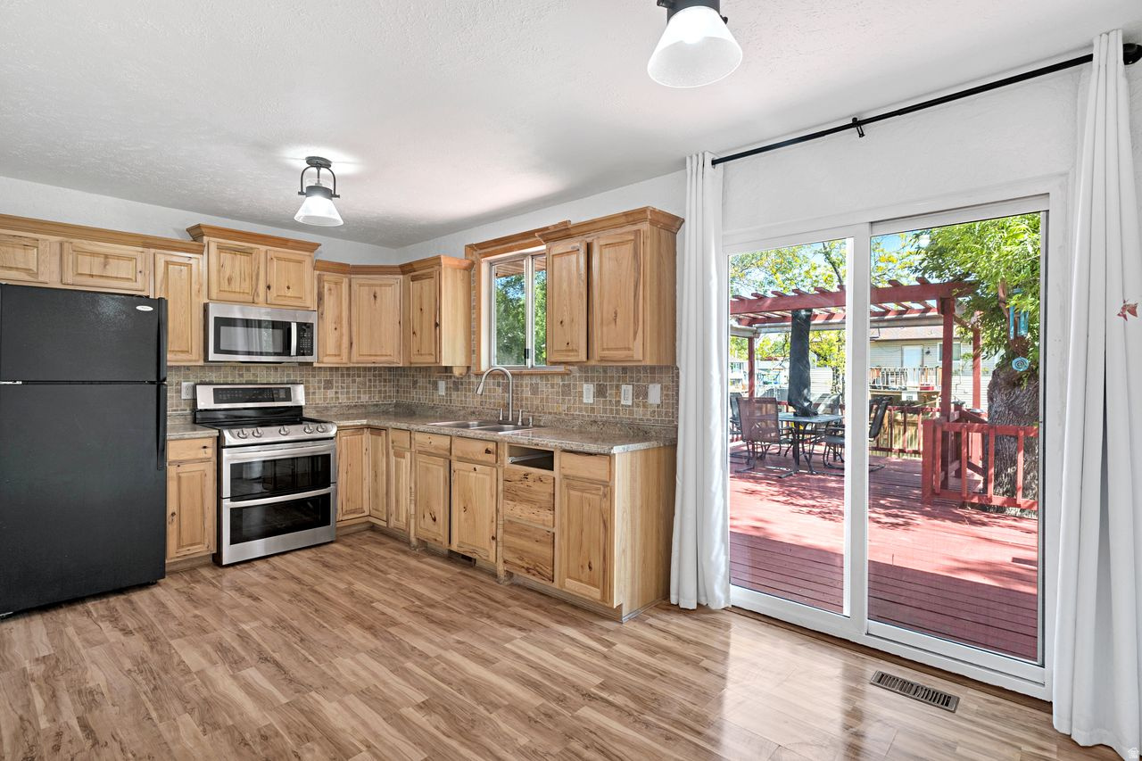 OQUIRRH SHADOWS - Residential