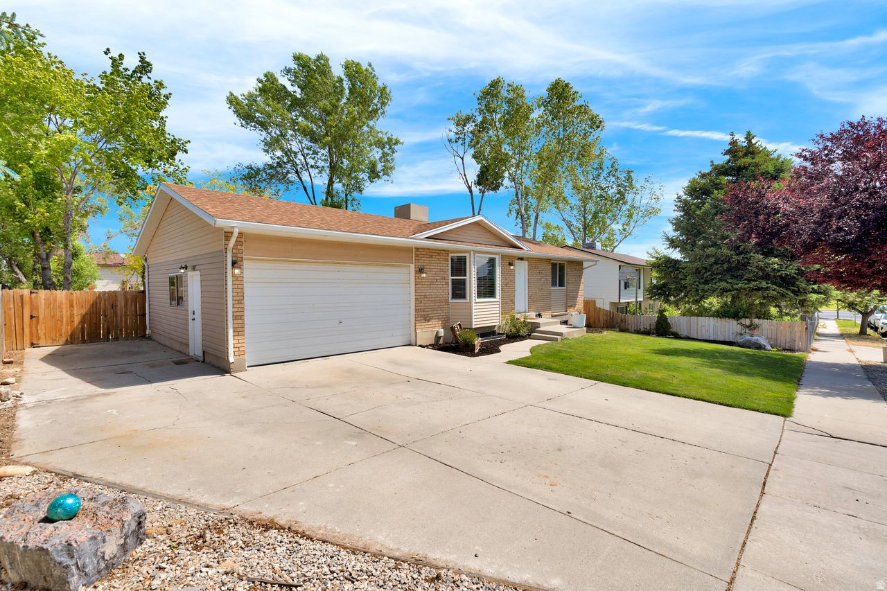 OQUIRRH SHADOWS - Residential