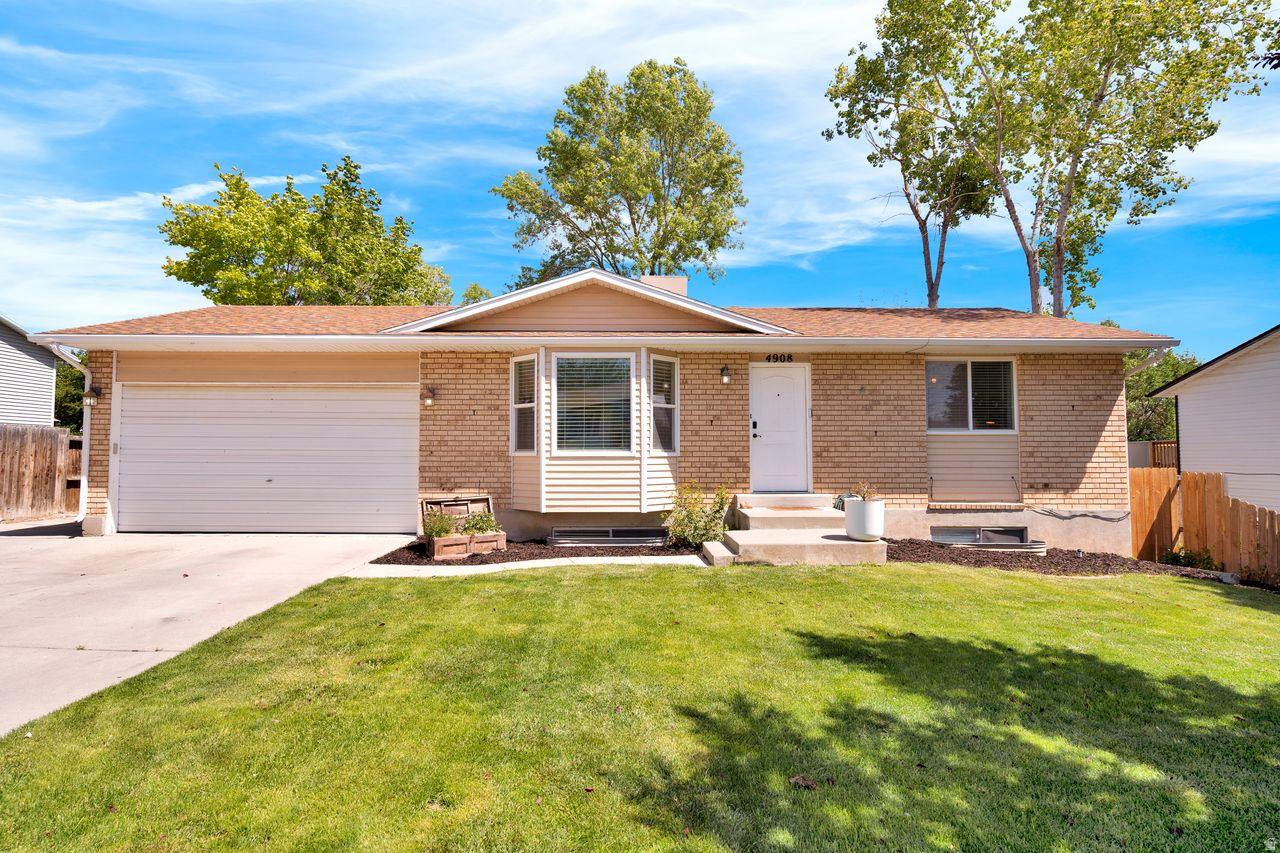 OQUIRRH SHADOWS - Residential