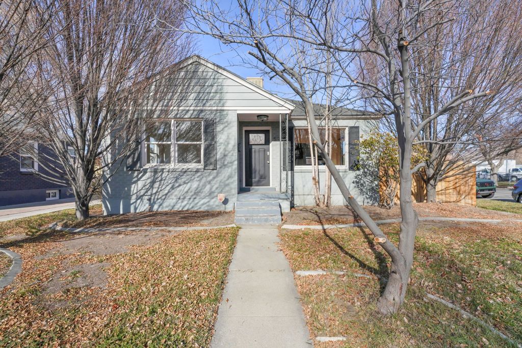 Photo of 531 E 2700 S, Salt Lake City, UT 84106 (MLS # 2132567)