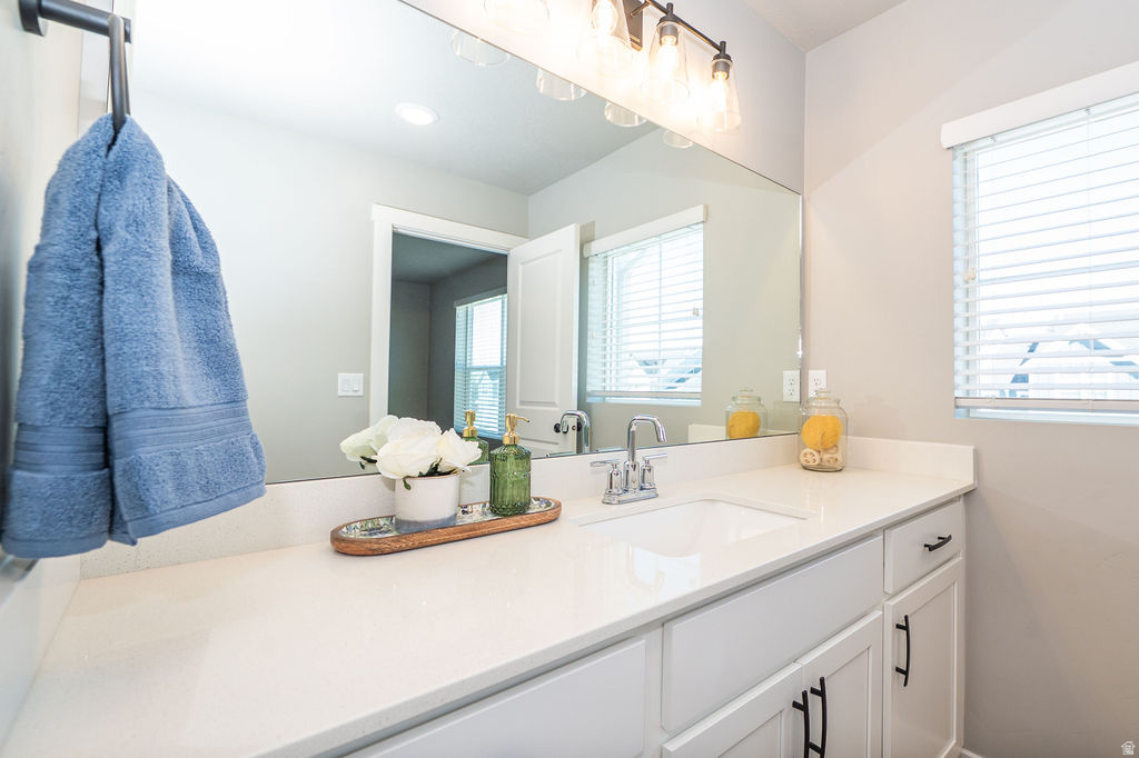 COURTYARD AT GREEN - Residential