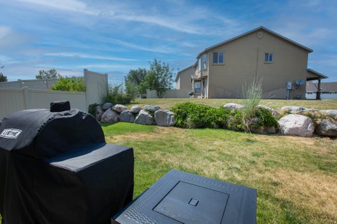 Tiny photo for 1729 ARNOLD DR, Layton, UT 84041 (MLS # 2167183)