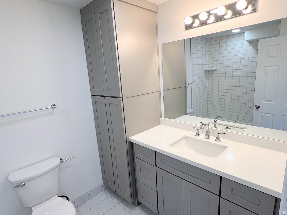 KACEY LYNN - Residential