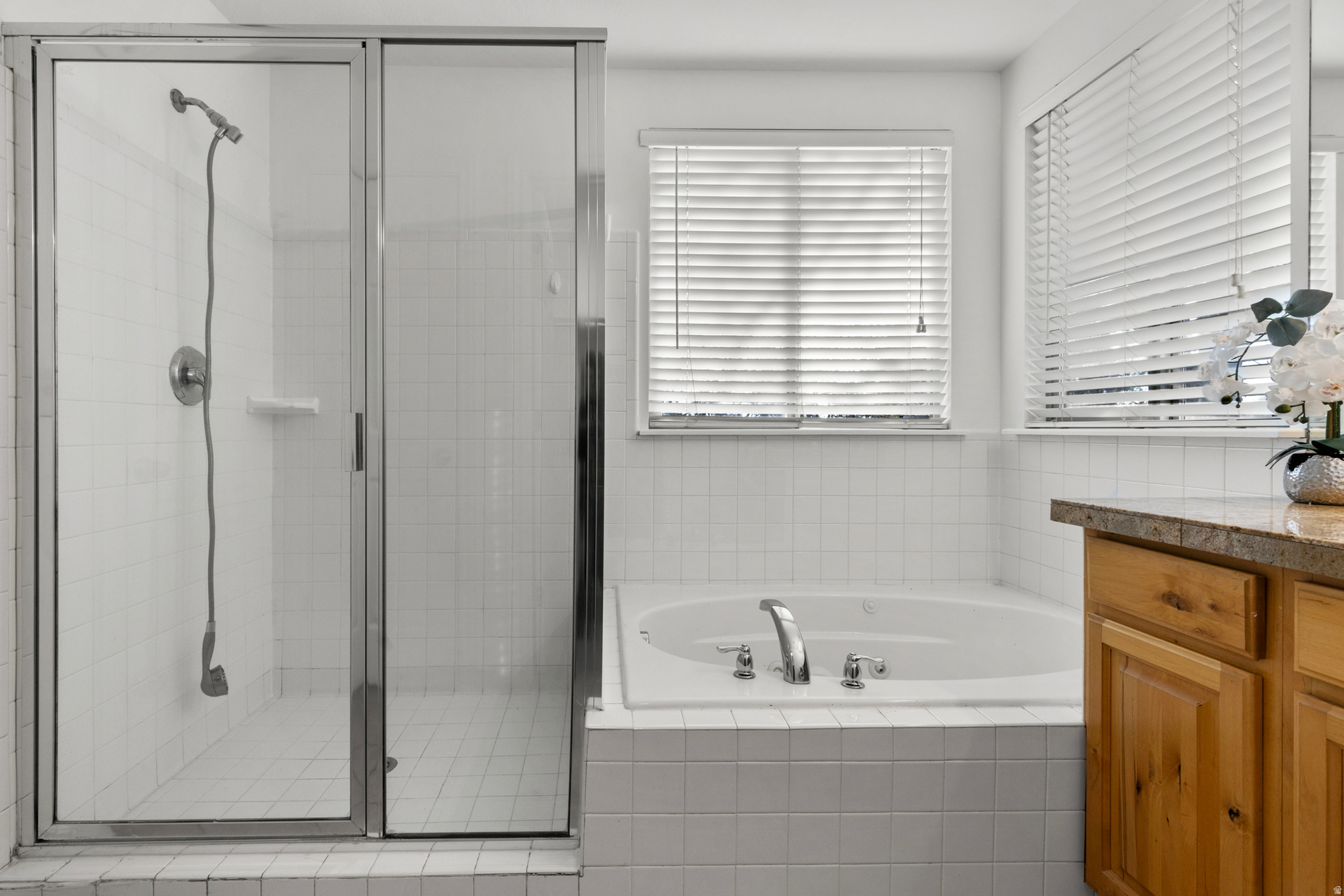 KACEY LYNN - Residential