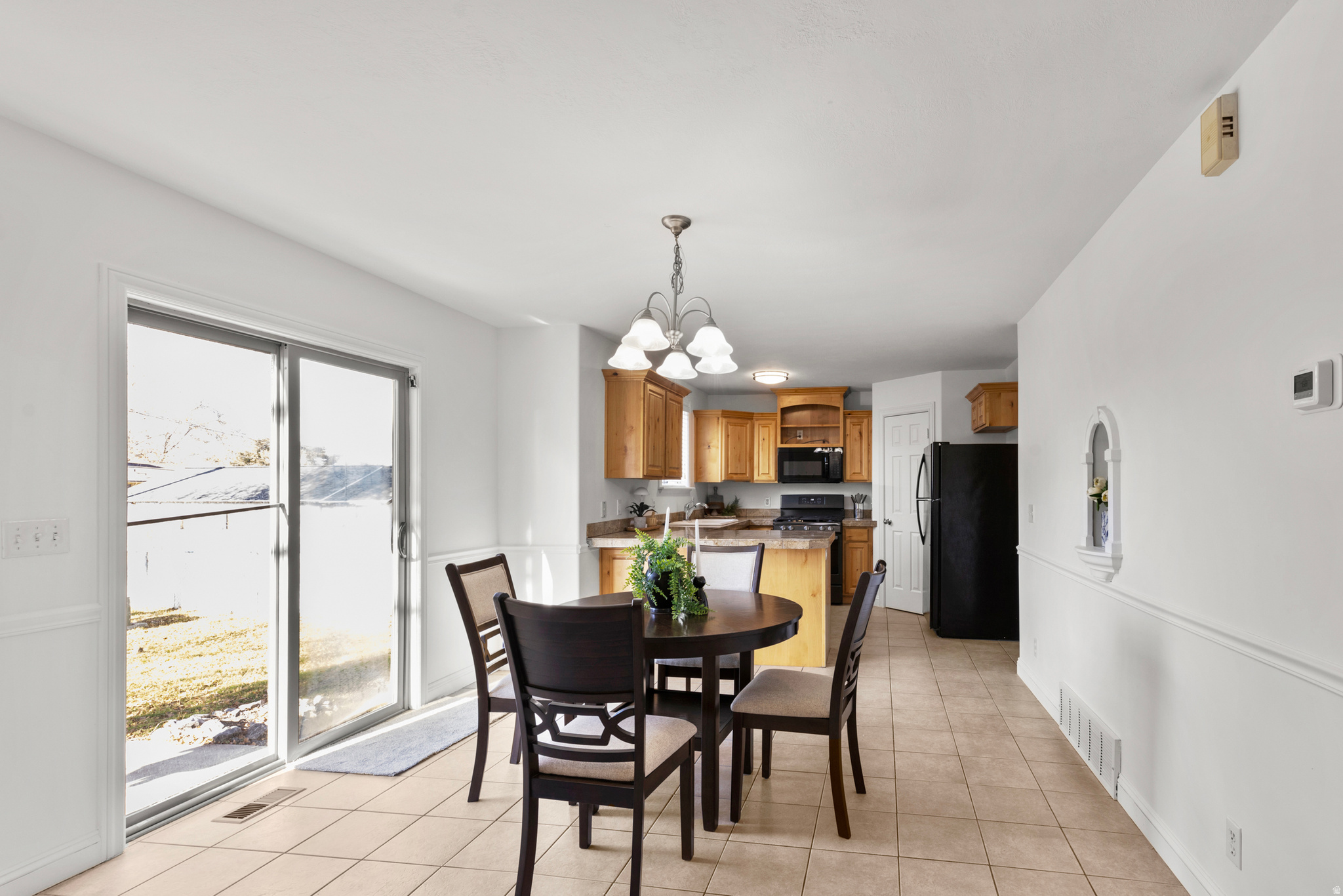 KACEY LYNN - Residential