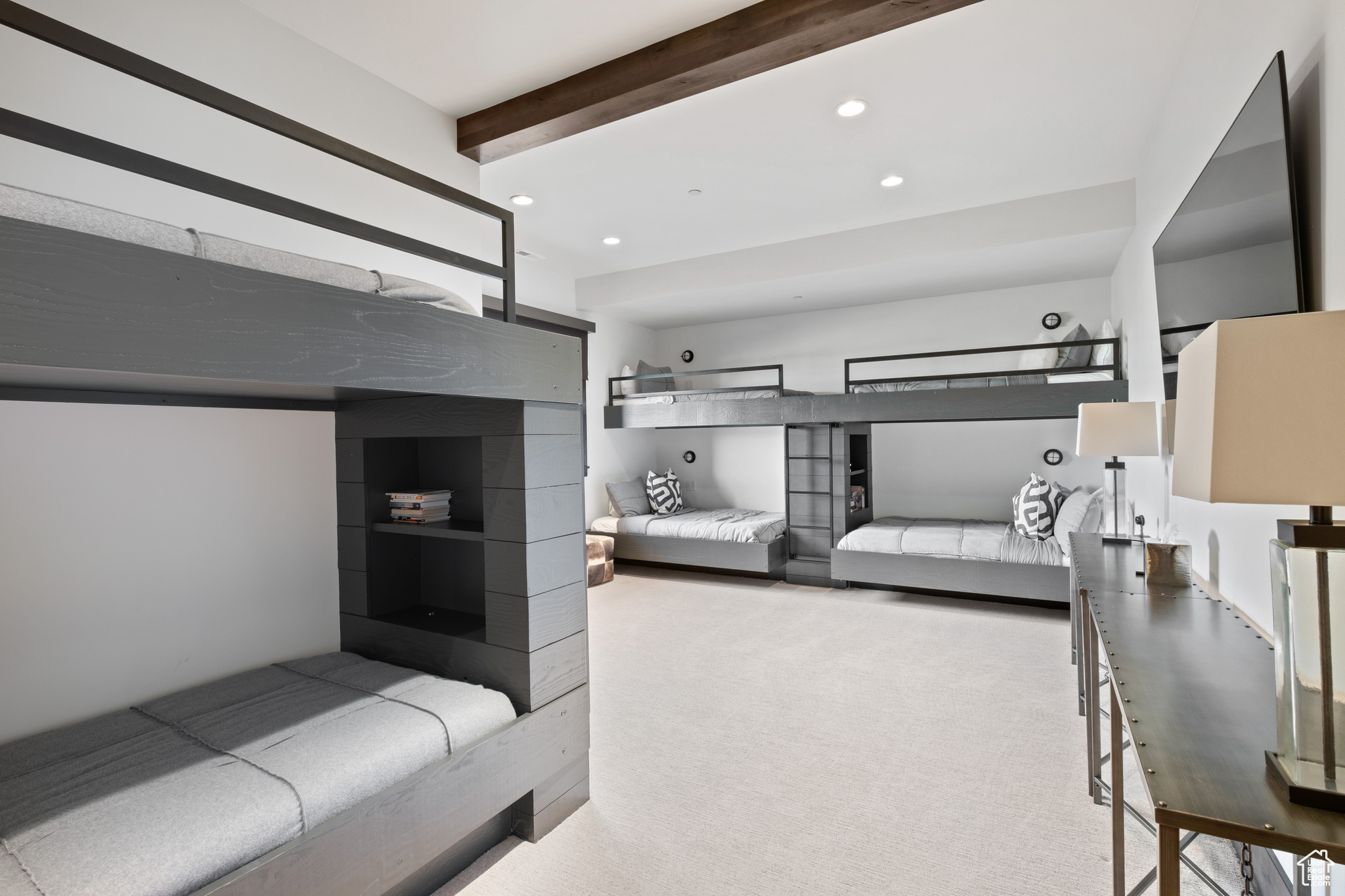 RED LEDGES - Residential