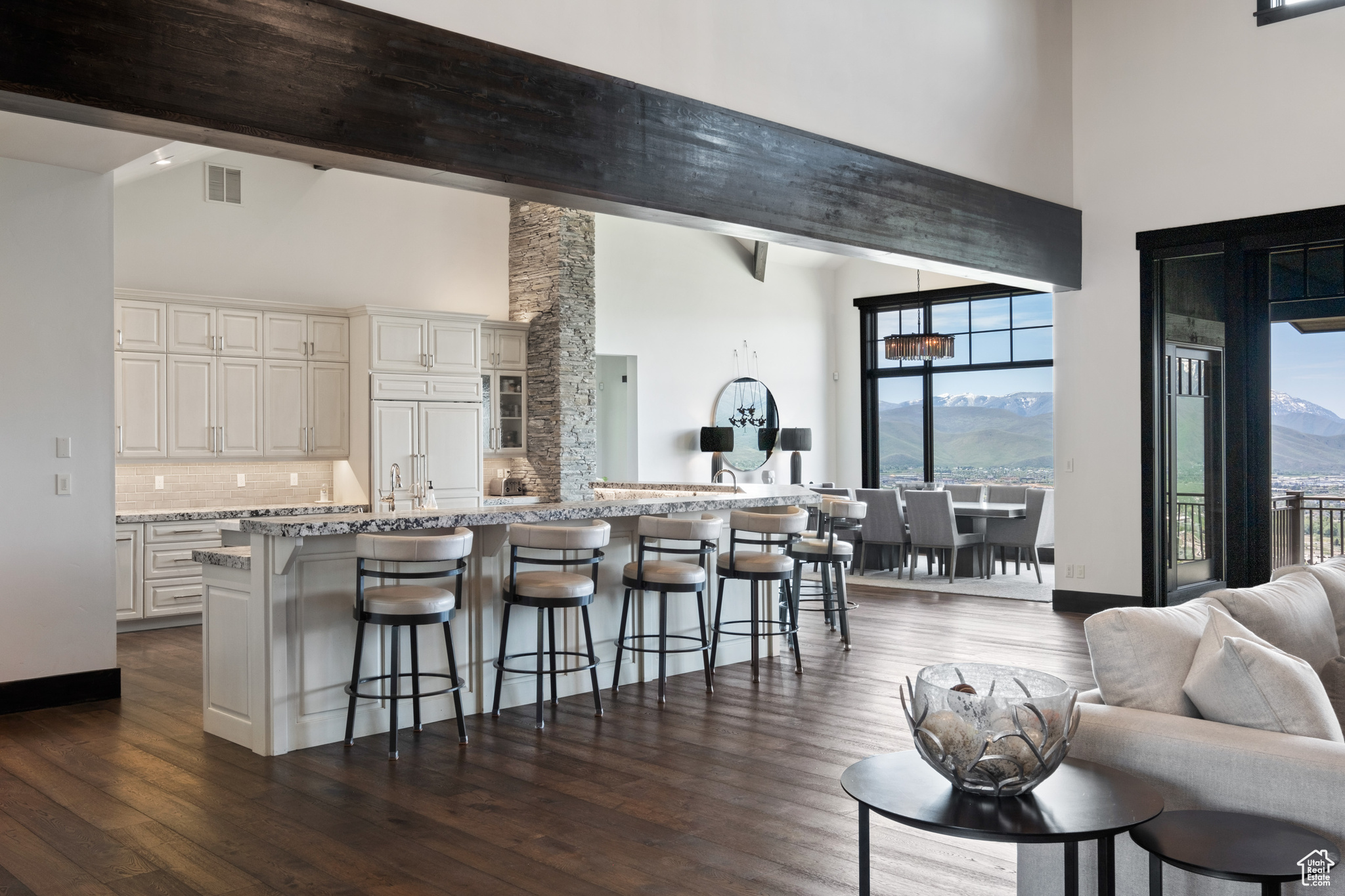 RED LEDGES - Residential