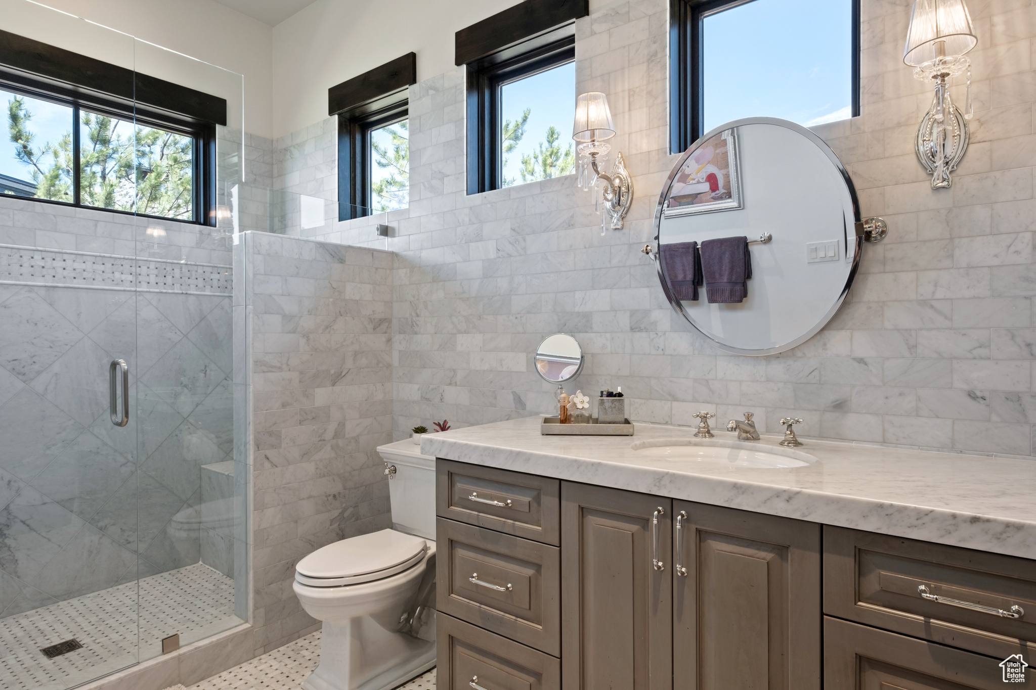 RED LEDGES - Residential