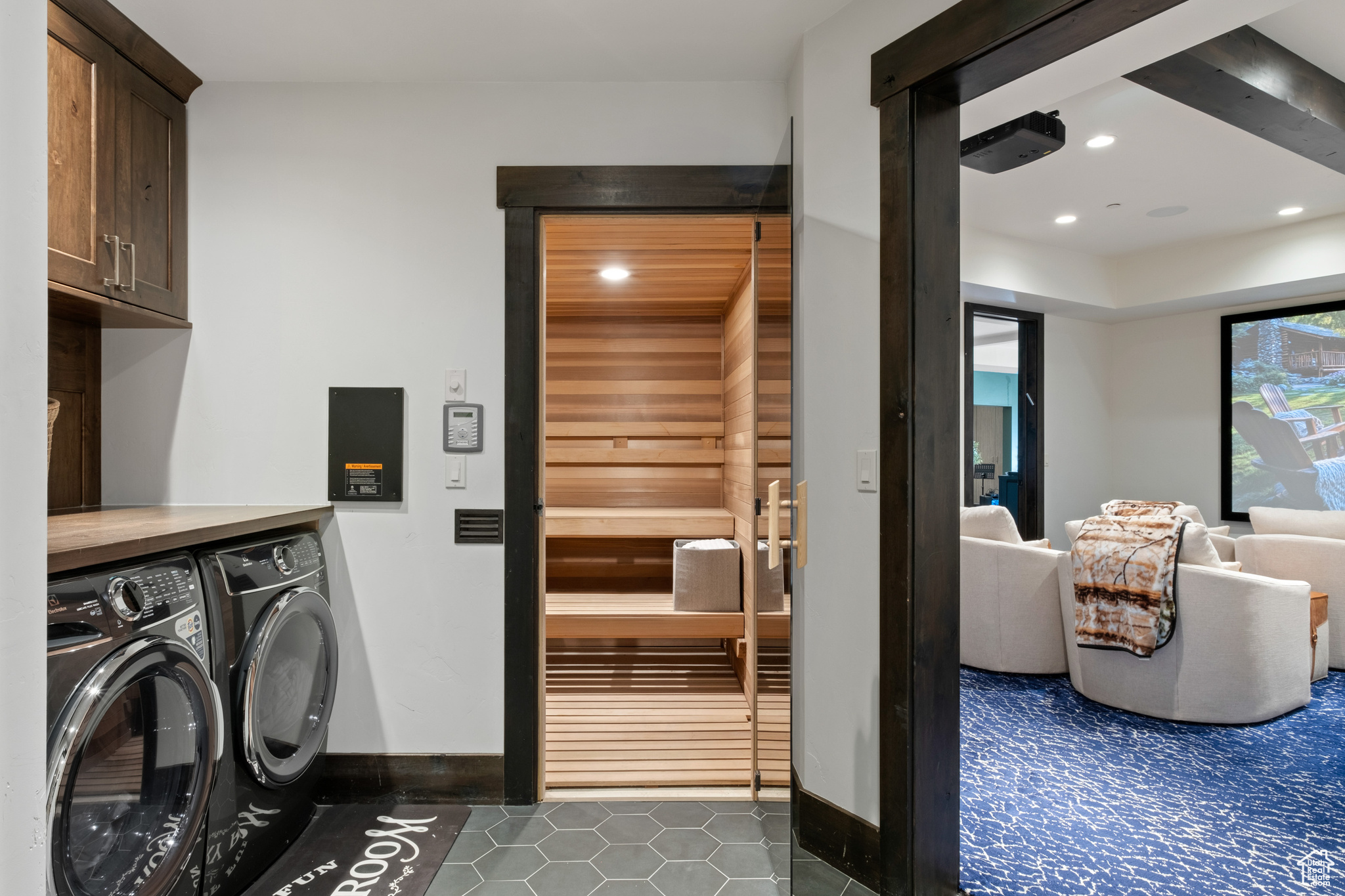 RED LEDGES - Residential